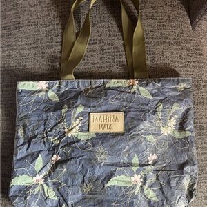 Mahina Made Aloha Collection Day Tripper